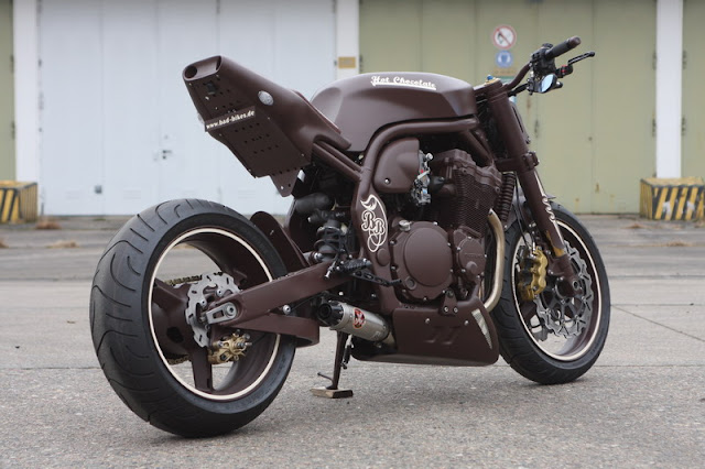 Racing Cafè: Suzuki Bandit 1200 "Hot Chocolate" by Bad-Bikes