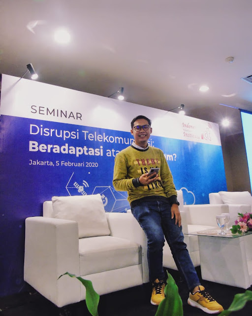 transformasi perusahaan telekomunikasi hadapi disrupsi teknologi