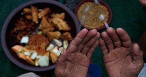 Kedahsyatan Bacaan Bismillah Sebelum Makan Apapun