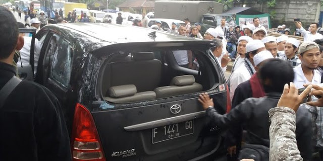 Laskar FPI Diserang Ormas 'Preman', Media Bungkam Pura-Pura Tidak Tahu