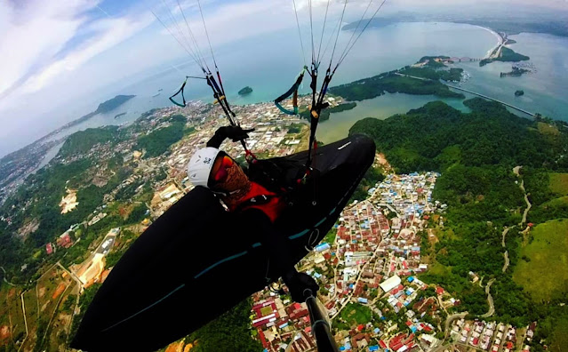 Para Juara Dunia Paralayang Akui Keindahan dan Sulitnya Jalur Terbang di Papua.lelemuku.com.jpg