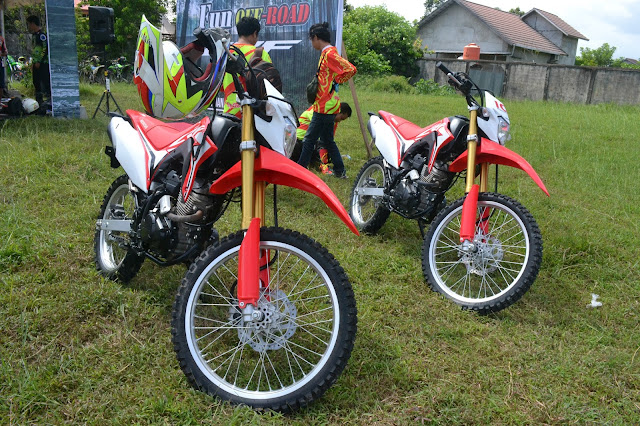 Honda CRF 150 L, Motor Trail yang Bisa Digunakan Oleh Siapa Aja Dimedan Extreme Maupun Jalan Raya