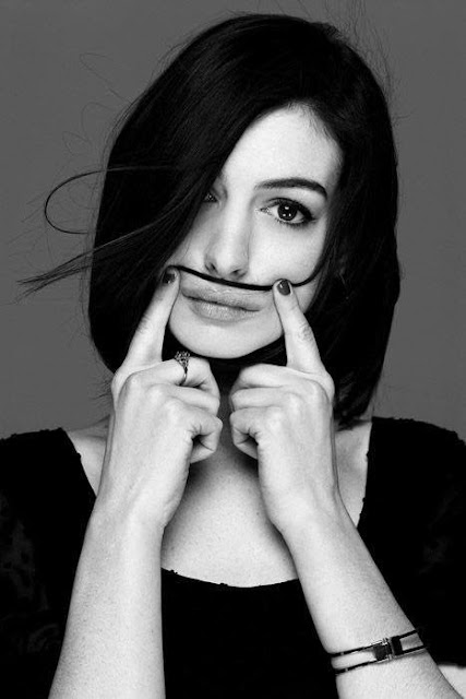 Anne Hathaway Profile Pics Dp Images