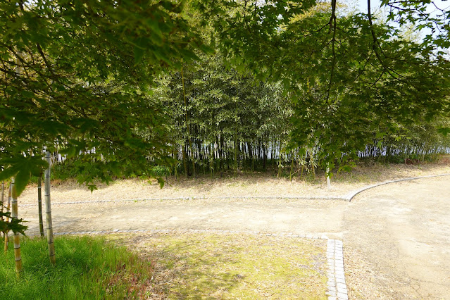 鳥取県東伯郡湯梨浜町引地　中国庭園燕趙園