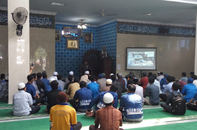 Imam Palestina Beri Ceramah Ramadhan di IIB Darmajaya