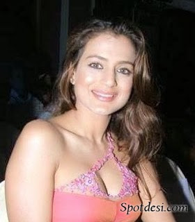Hot Amisha Patel 2011, Amisha Patel Bollywood Actress Photo, Images & pics