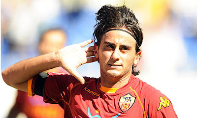 Aquilani ringrazia Totti