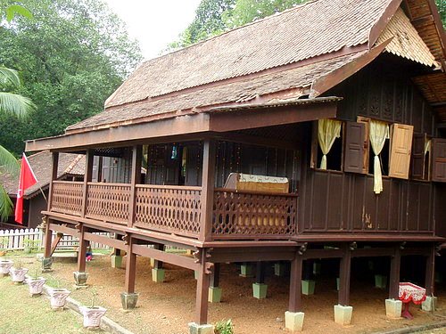 Bicara: Gambar Rumah Tradisional Malaysia