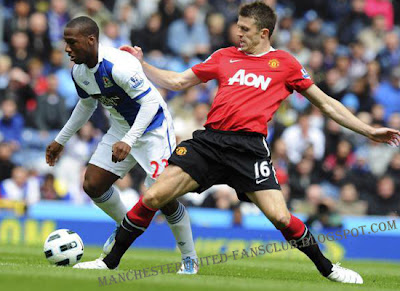 man utd trophy Blackburn Rovers vs Manchester United Barclays Premier League