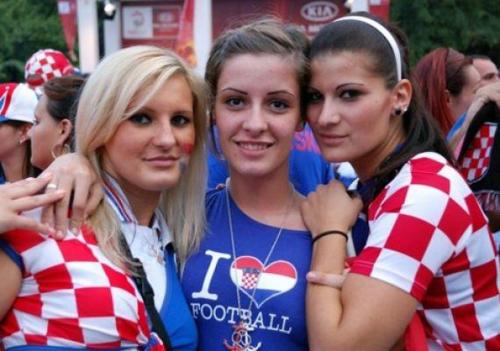 Foto Cewek Seksi Suporter EURO 2012