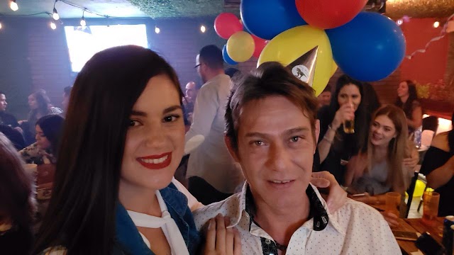 Jeannette de la  Torre fue festejada