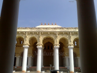 Thirumalai nayakkar Mahal,Thirumalai Nayakkar Palace pillars with Blue sky 2