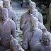 Arqueólogos chinos descubrieron nuevos guerreros de terracota, pertenecientes al ejército que vigilaba la tumba del primer emperador de China.