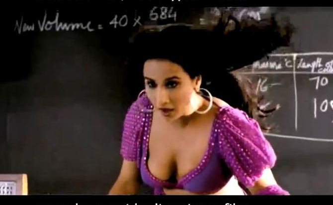 Vidya balan in blue bra in dirty picture showing ****