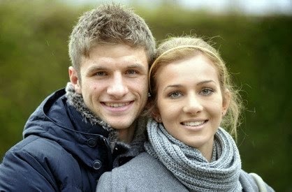 Love is an Escape ♥: Thomas Müller and His Wife Lisa