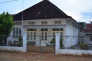 rumah kolonial belanda