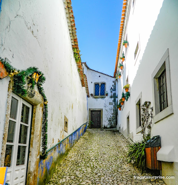 Ruas medievais de Óbidos em Portugal