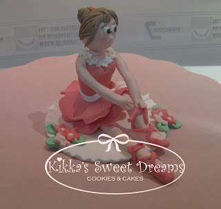 cake topper dancer