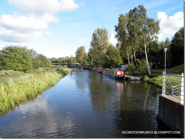 Falkirk. Canales-PA080466