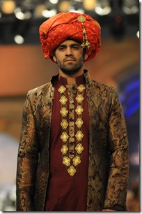 Nomi-Ansari1-at-Bridal-Couture-Week-2012-Mastitime247