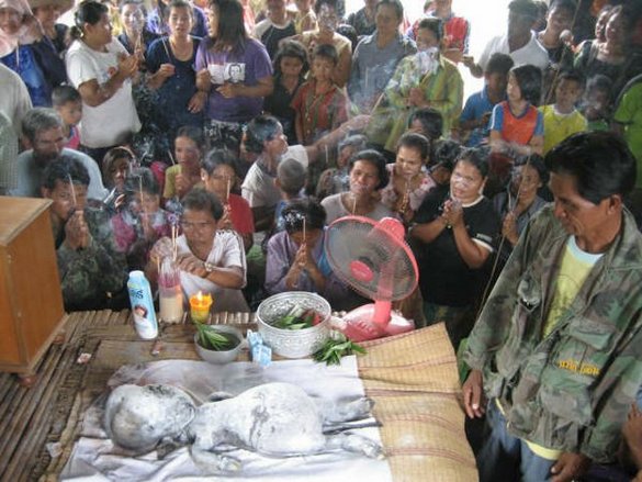 Mahluk Aneh Ditemukan Di Pedalaman Hutan Thailand [ www.BlogApaAja.com ]