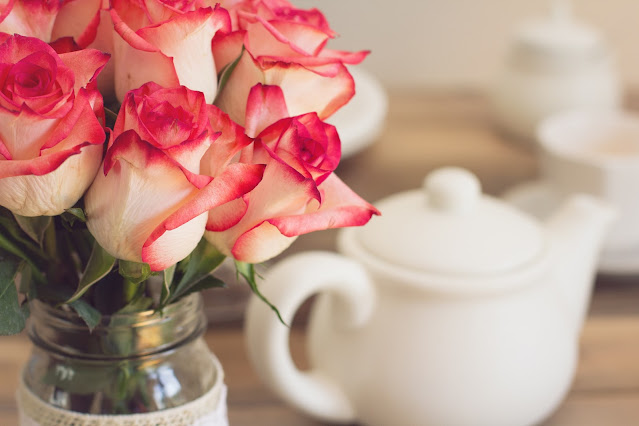 Roses and a teapot