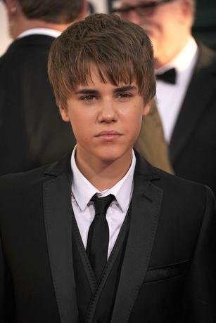 justin bieber 2011 haircut pictures. Justin+ieber+2011+haircut