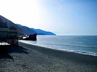  Scorcio sulla spiaggia Fegina  e sullo Scoglio di Monterosso