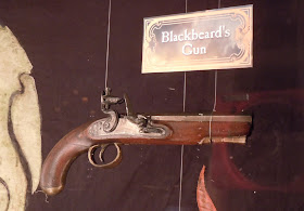 Blackbeard's gun prop Pirates of the Caribbean