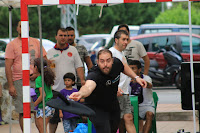 Concurso de lanzamiento de chapela en las fiestas de El Regato