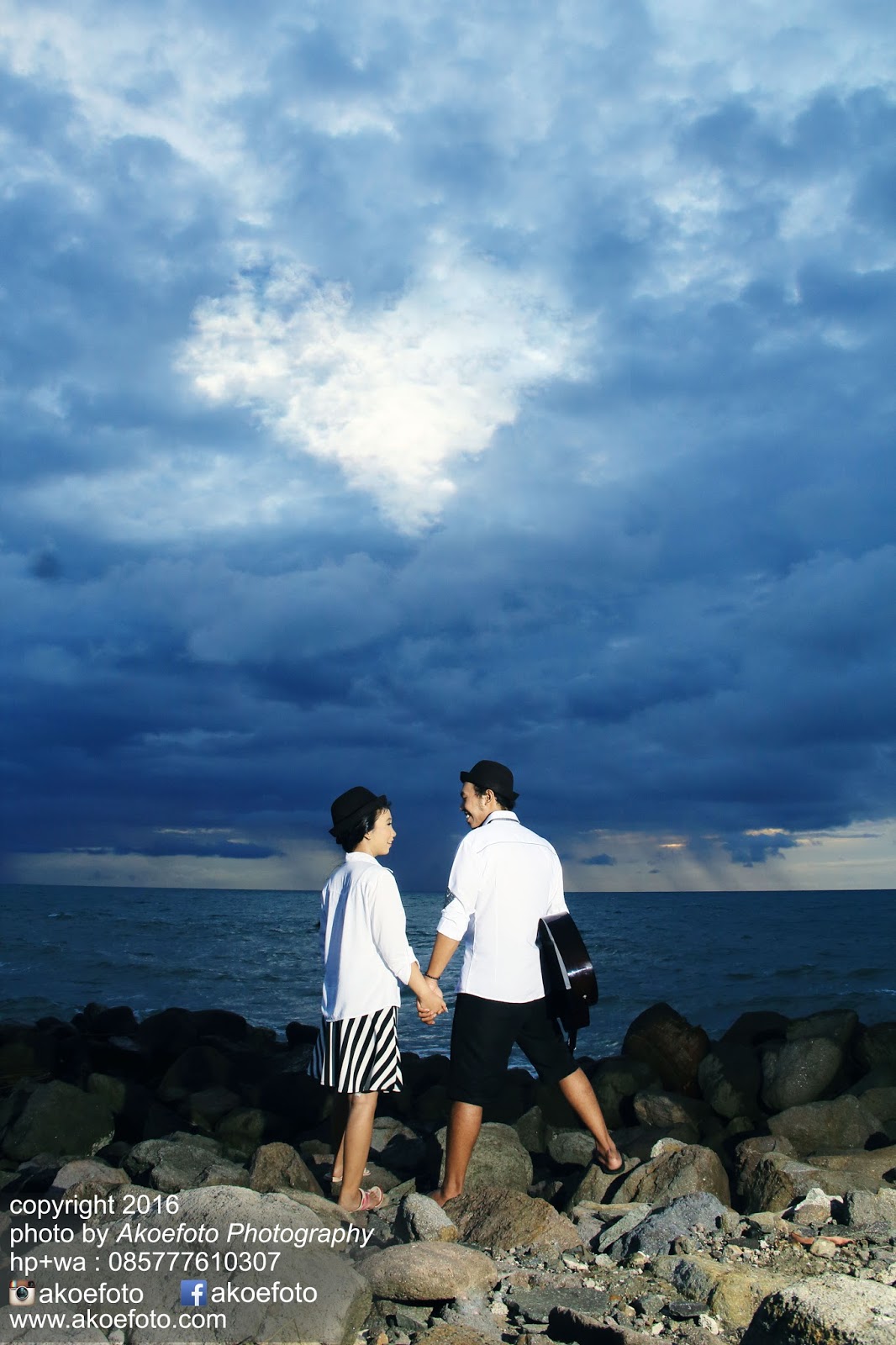 Contoh Foto Prewed Di Pantai Ancol | Prewedmoto