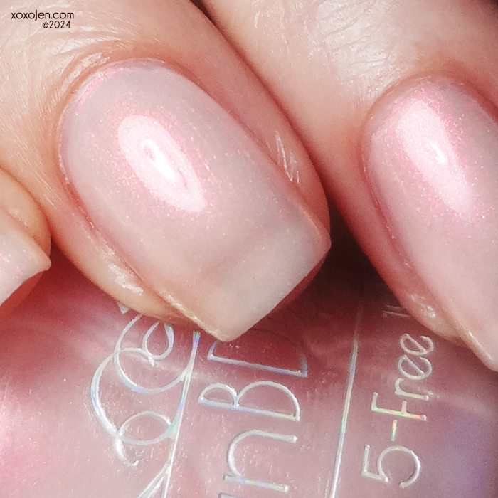 xoxoJen's swatch of LynB Designs: Apricity