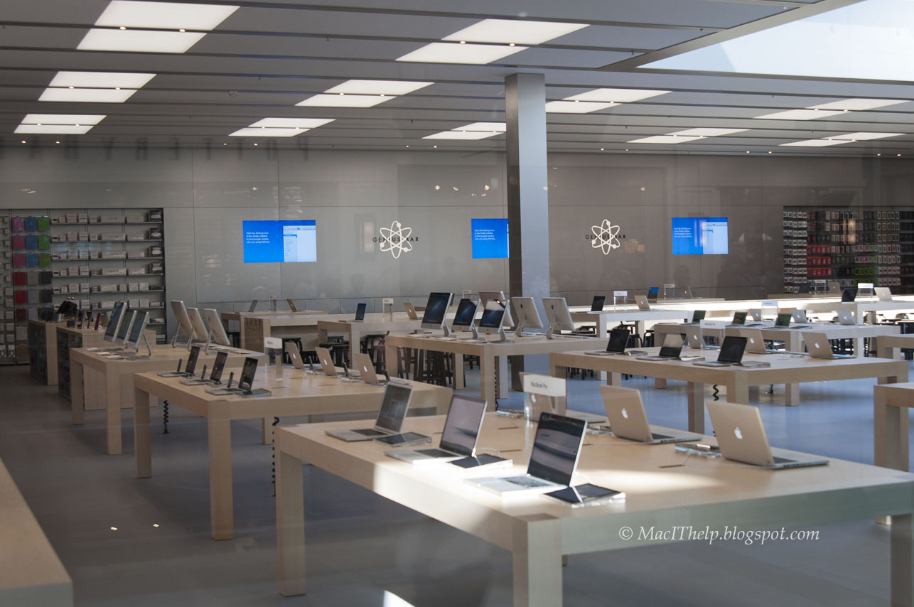 Bellevue Apple Store Grand Opening