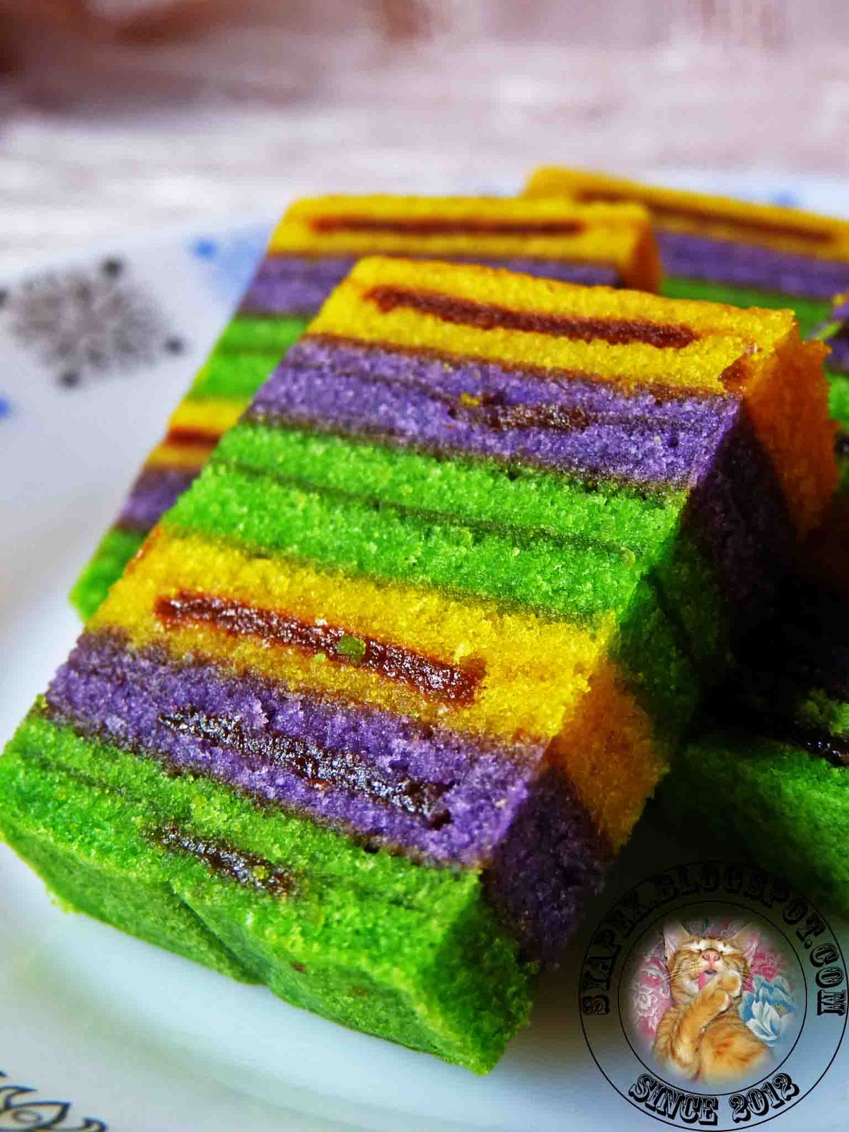 Syapex kitchen: Kek Lapis Asam Manis (bakar)