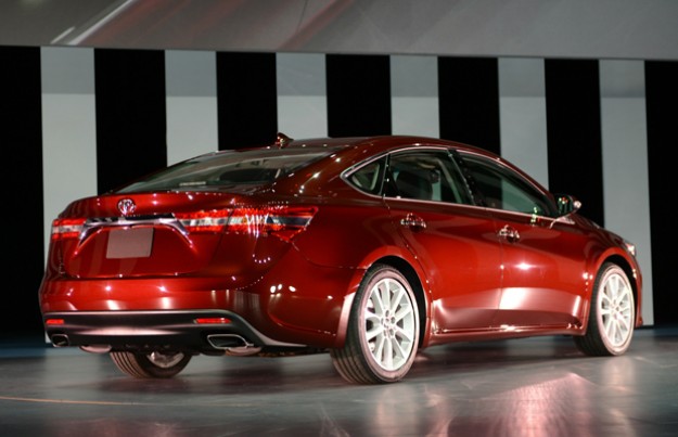 toyota-avalon2012.jpg