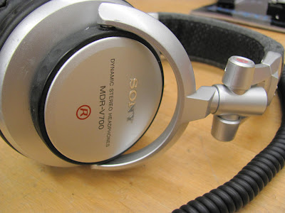 Sony MDR-V700