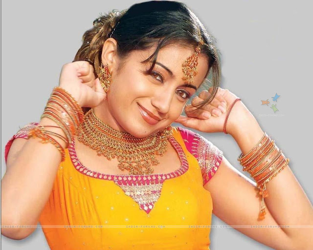 Trisha  hd wallpapers