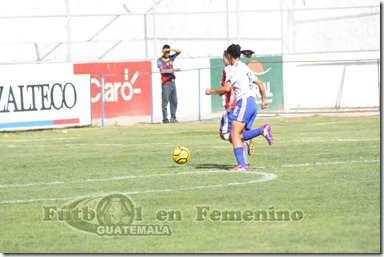 jugada del 1ro gol de xela