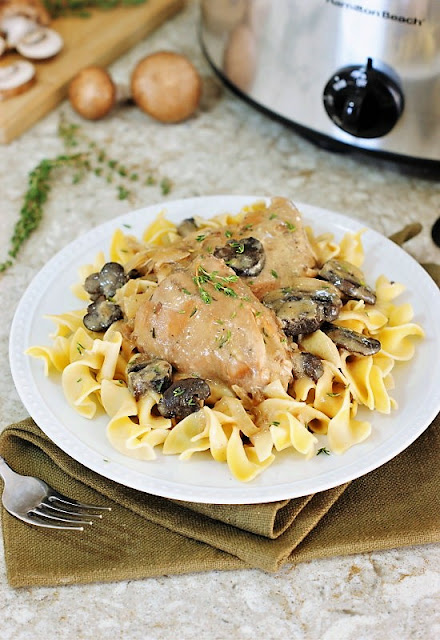 With a few elementary ingredients in addition to a few hours inward the crockpot Slow Cooker Chicken Stroganoff