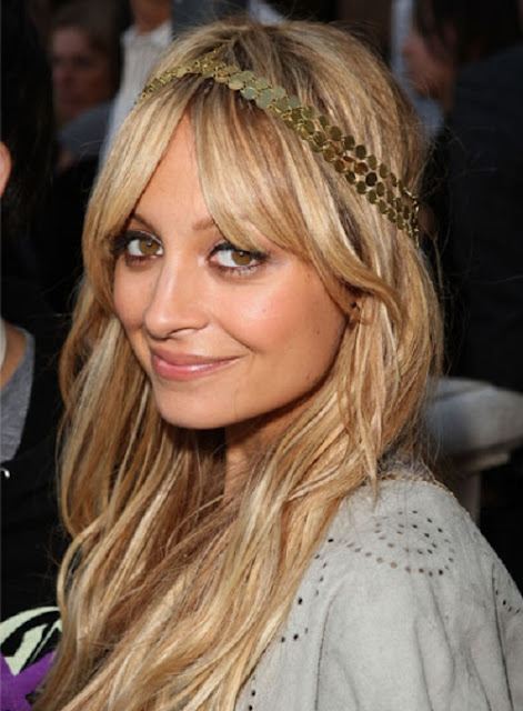 Long blonde hairstyles 2013 pictures