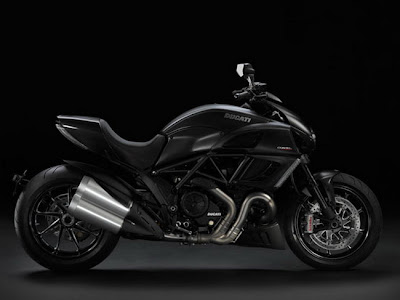 2011 Ducati Diavel Carbone Black