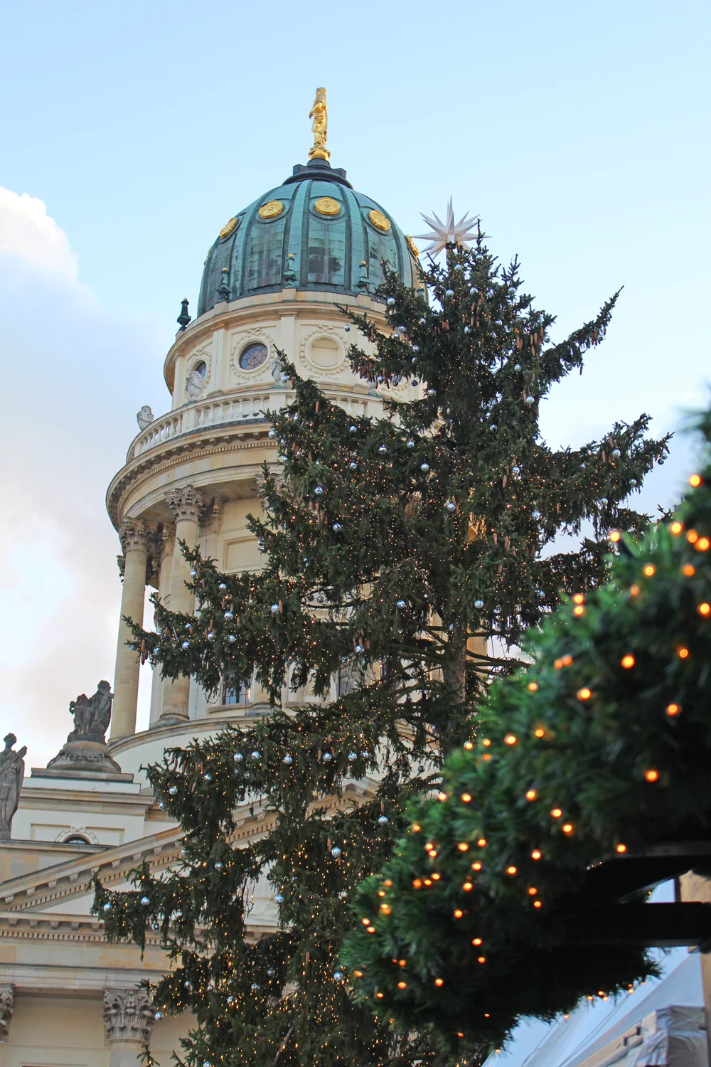 Gendarmenmarkt Christmas market in Berlin - travel & lifestyle blog