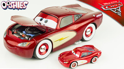 Cars Flash McQueen voiture collection super héros et compagnie jouets