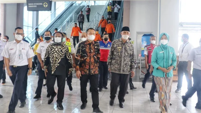 Jelang Mudik Lebaran, Komisi V DPR RI Tinjau Kesiapan Moda Transportasi dan Prokes di Sumbar