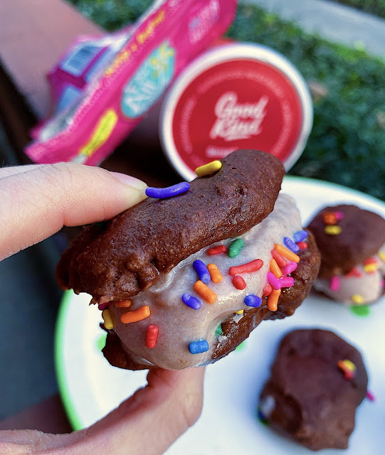 AD: Craving some #glutenfree and #vegan cookies but only have cake mix? Check out these #lowfat chocolate cake mix cookies! #Celiac friendly & delish!