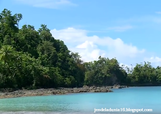 [http://FindWisata.blogspot.com] Keindahan Pantai Garango Pulau Morotai Yang Begitu Masih Perawan