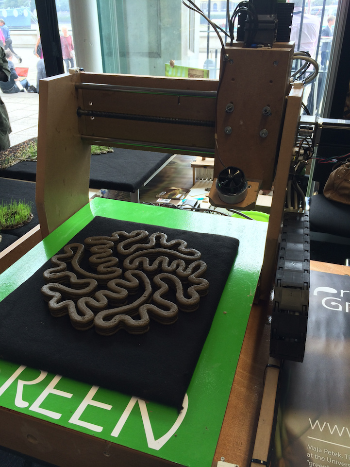 Eco-Friendly 3D Printer Prints LIVING Gardens From Organic Ink