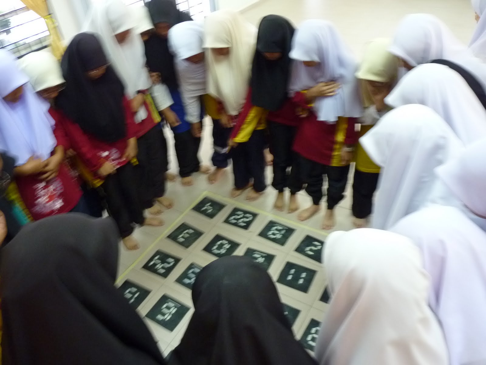Contoh Permainan Ice Breaking Dalam Kelas - Contoh 317