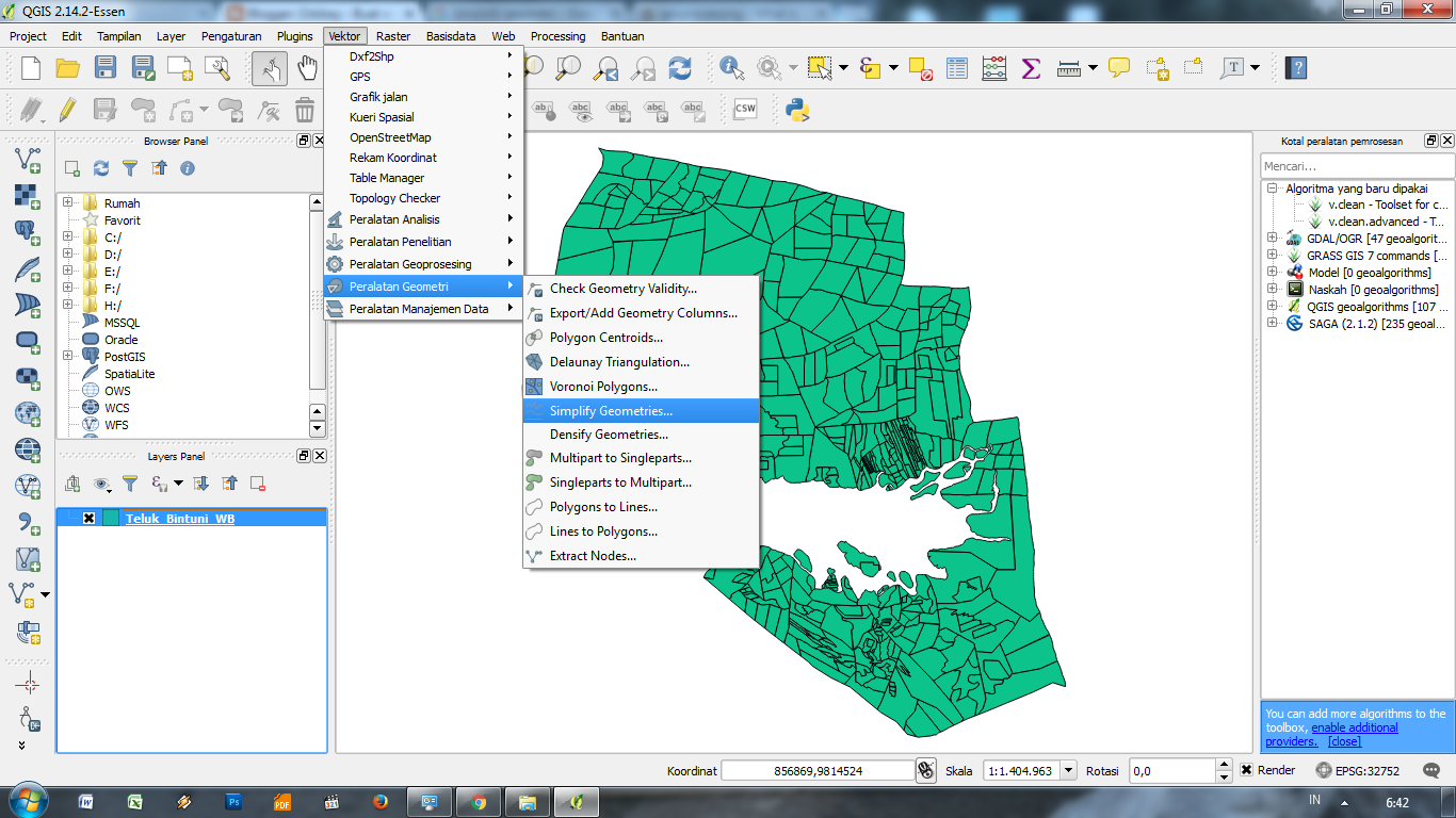 Gambar 1, Membuka menu simplify geometries