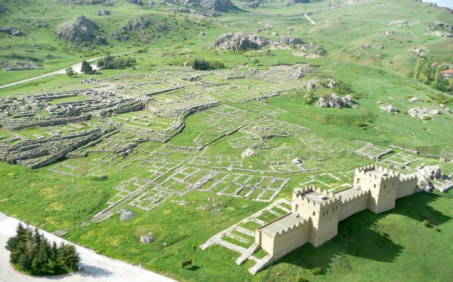 Near East: Hittite village to be 'recreated' in Hattusha